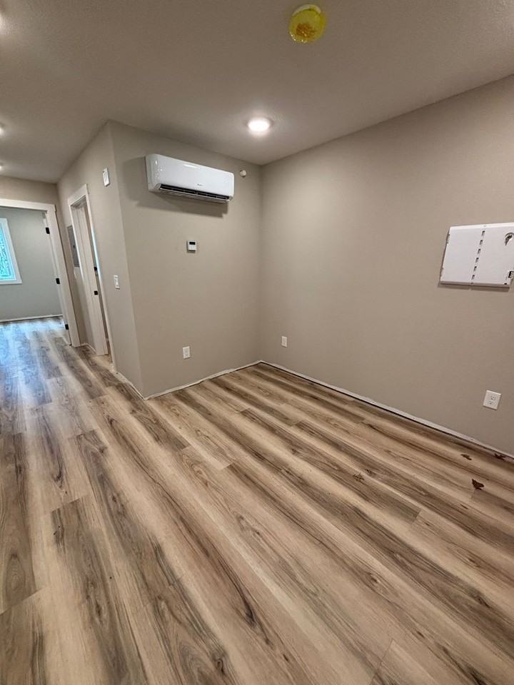 Monett Apartments - Photo 5 of 9