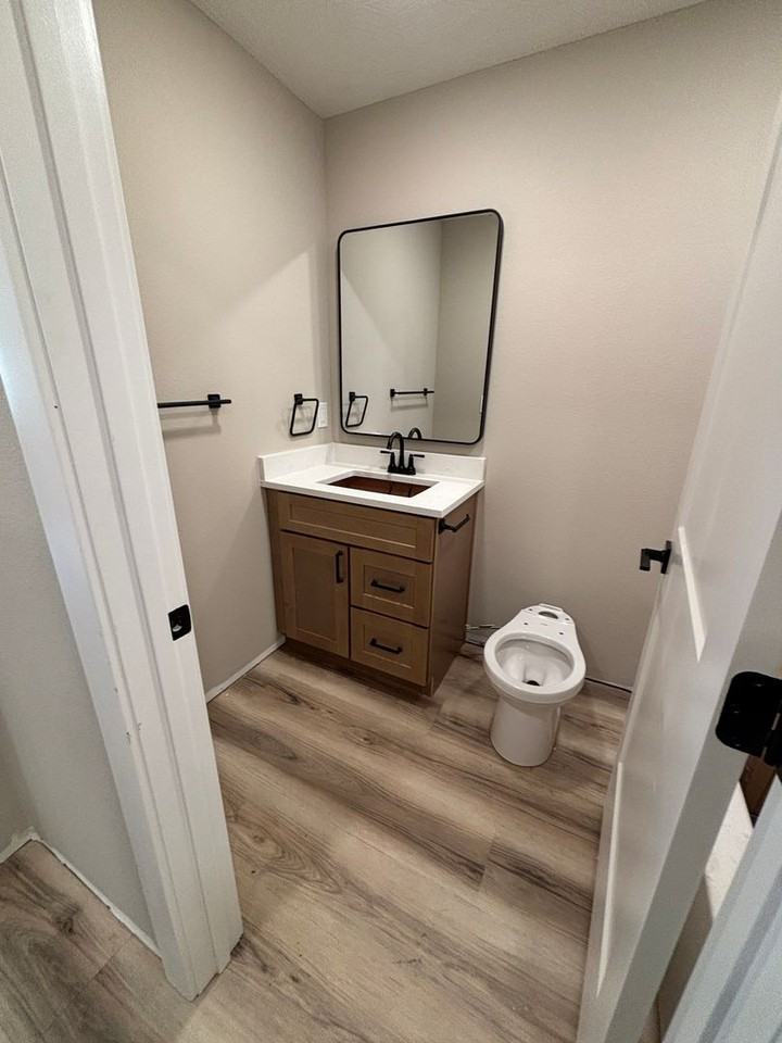 Monett Apartments - Photo 6 of 9