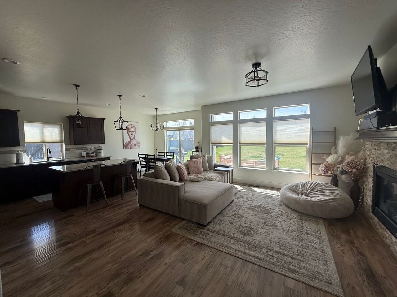 631 Cameron Loop - Photo 6 of 19