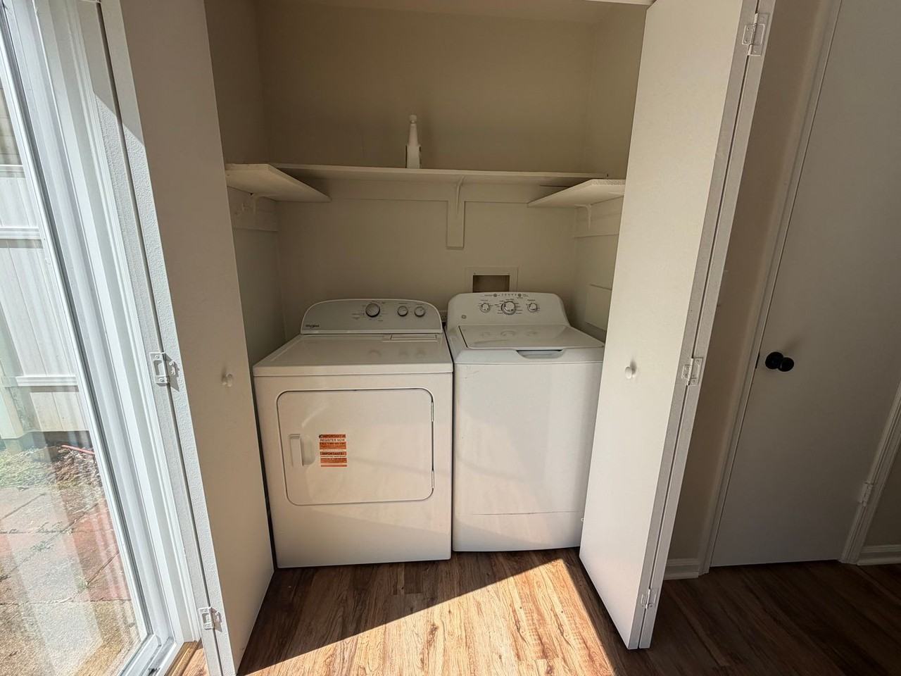 2099 Commonwealth Dr - Photo 6 of 14