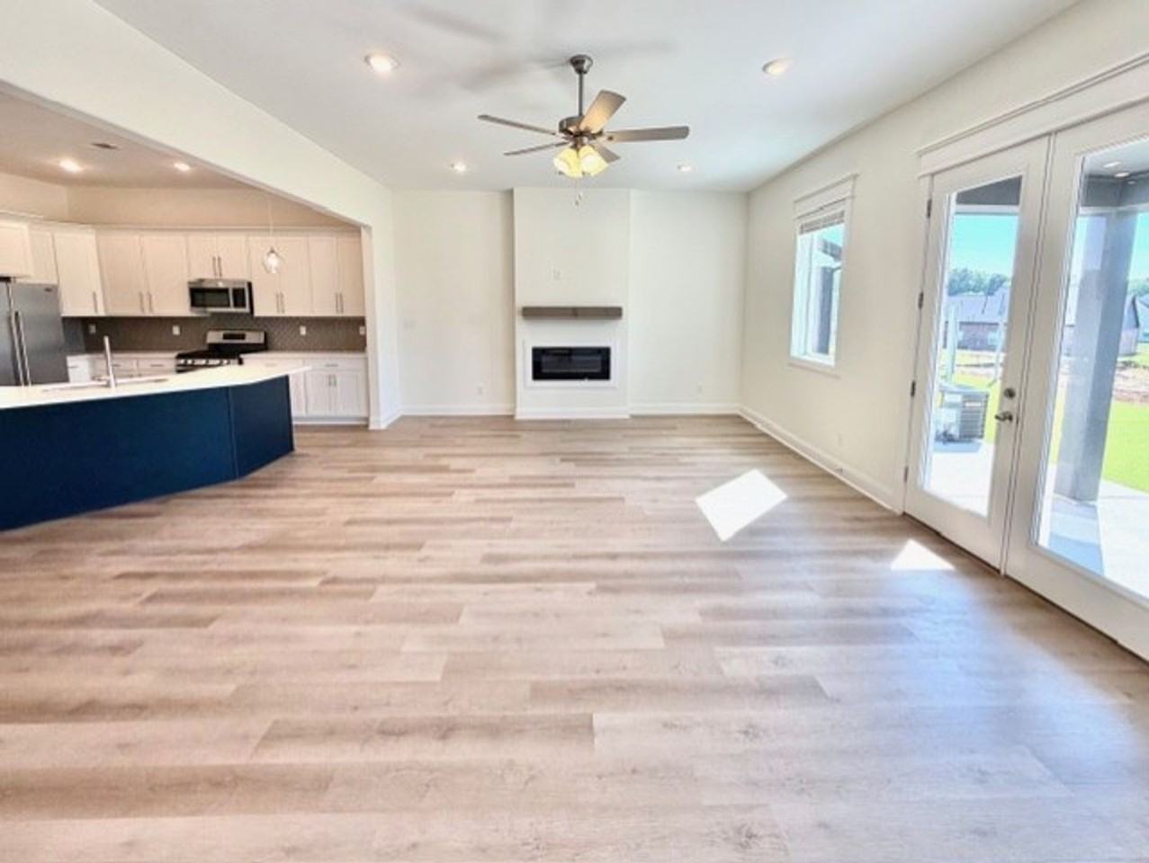 4871 Chatelet Dr - Photo 2 of 24