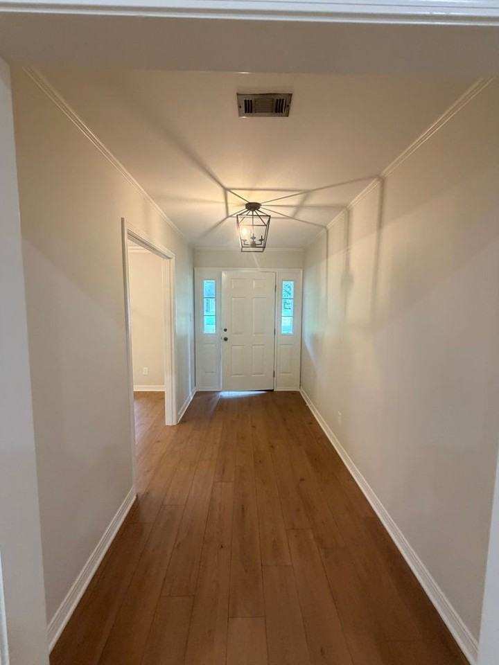 10013 Beaver Creek Dr - Photo 2 of 20