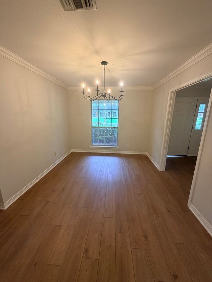 10013 Beaver Creek Dr - Photo 3 of 20