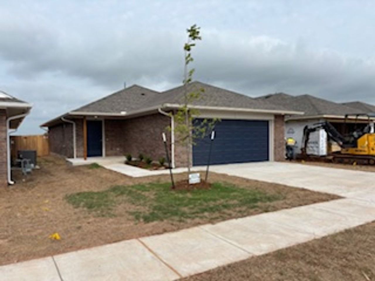 19521 Conway Dr - Photo 2 of 14