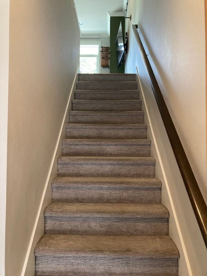 337 Ne Morris St - Photo 2 of 7