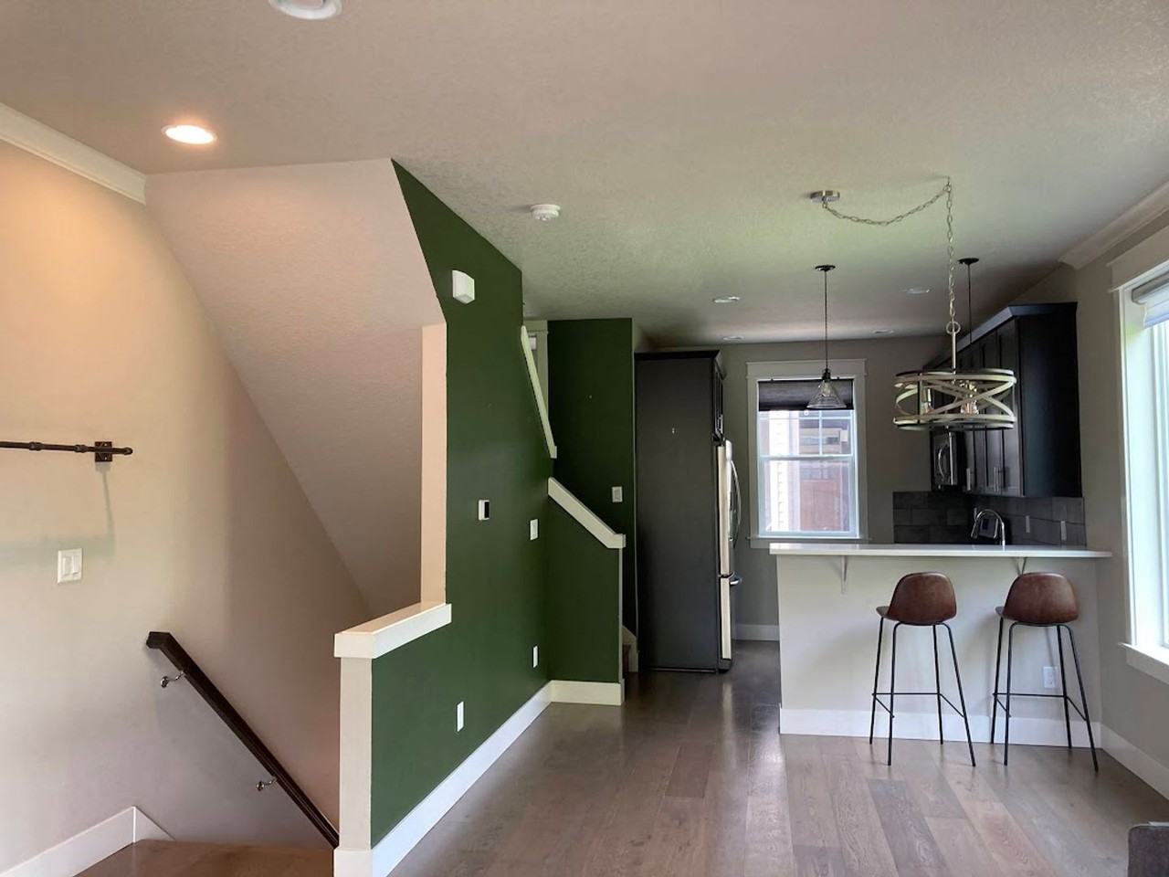 337 Ne Morris St - Photo 6 of 7