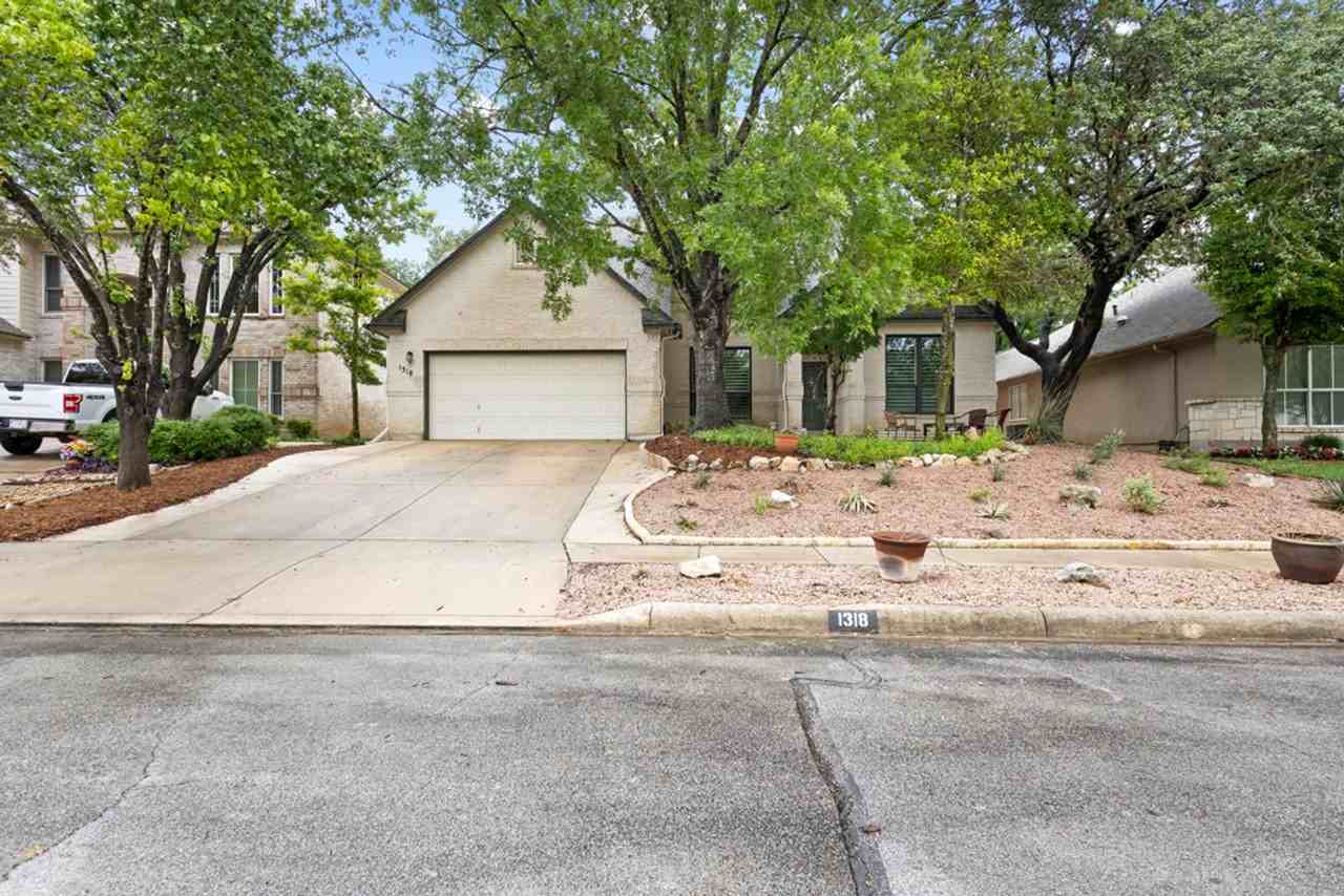 1318 Barton Crk