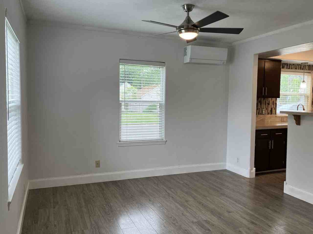 321 Magnolia Ct Nw - Photo 3 of 19