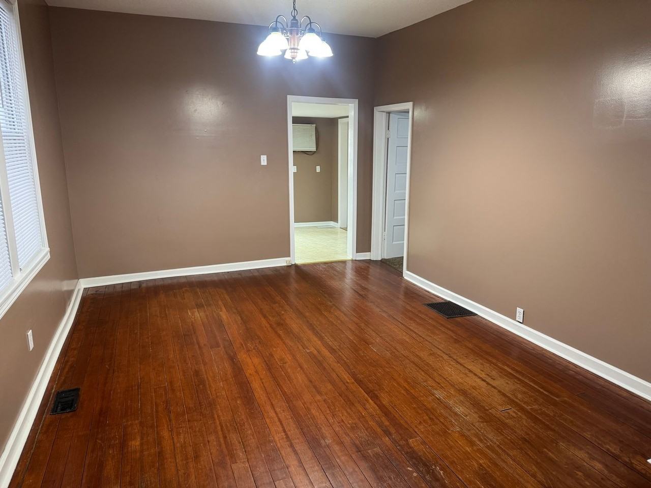 1616 S 25th St - Photo 4 of 13