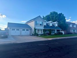 featured image of 2295 Arrowhead Cir