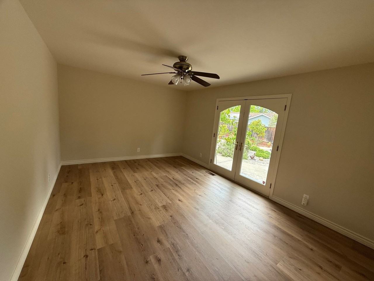 18813 Westview Dr - Photo 6 of 14