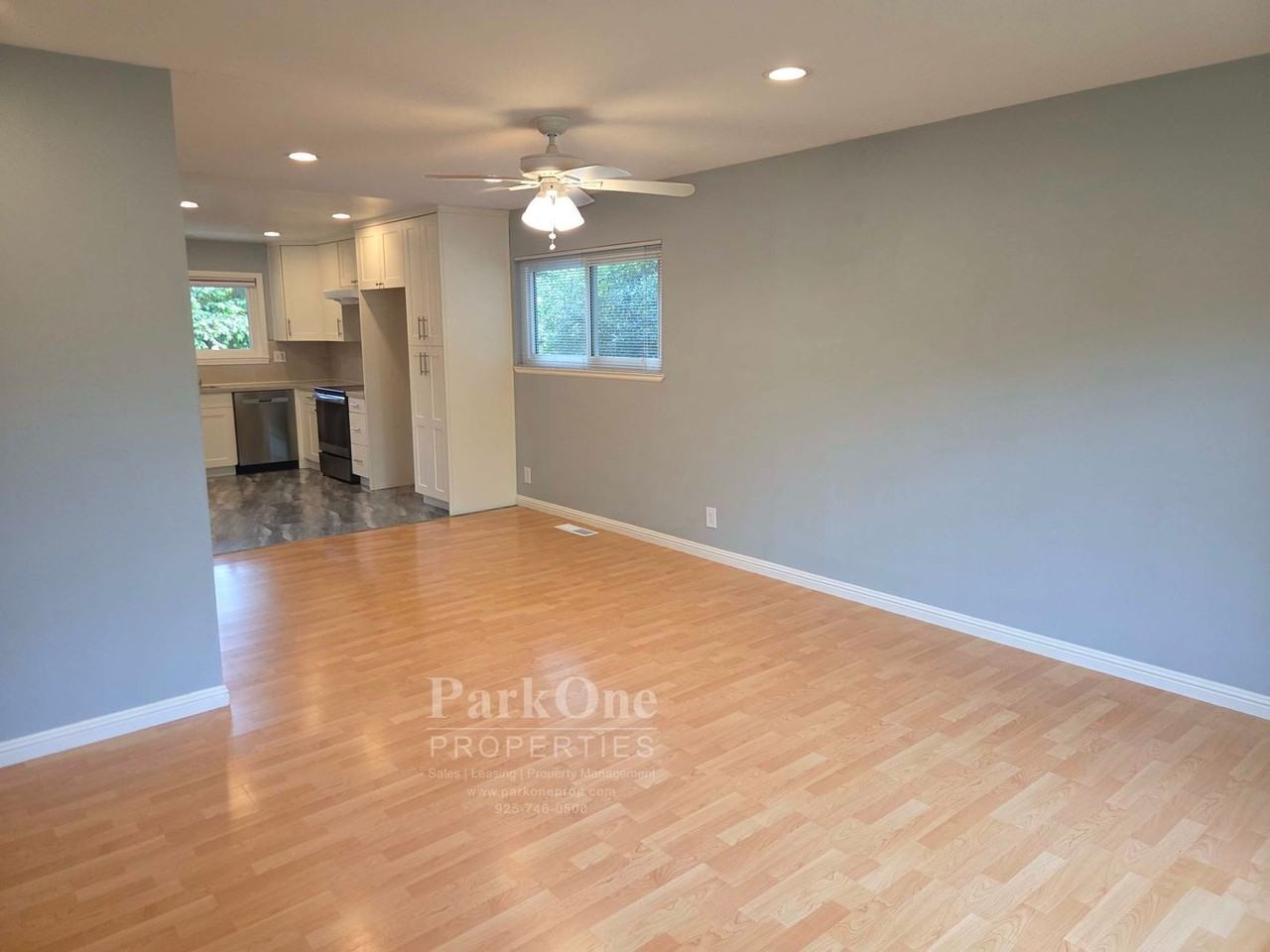 2720 Buena Vista Ave - Photo 4 of 15