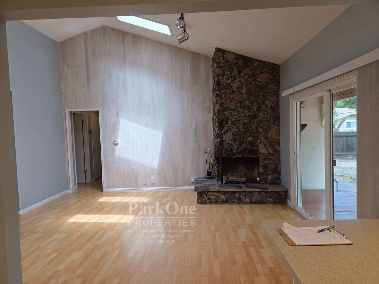 2720 Buena Vista Ave - Photo 5 of 15