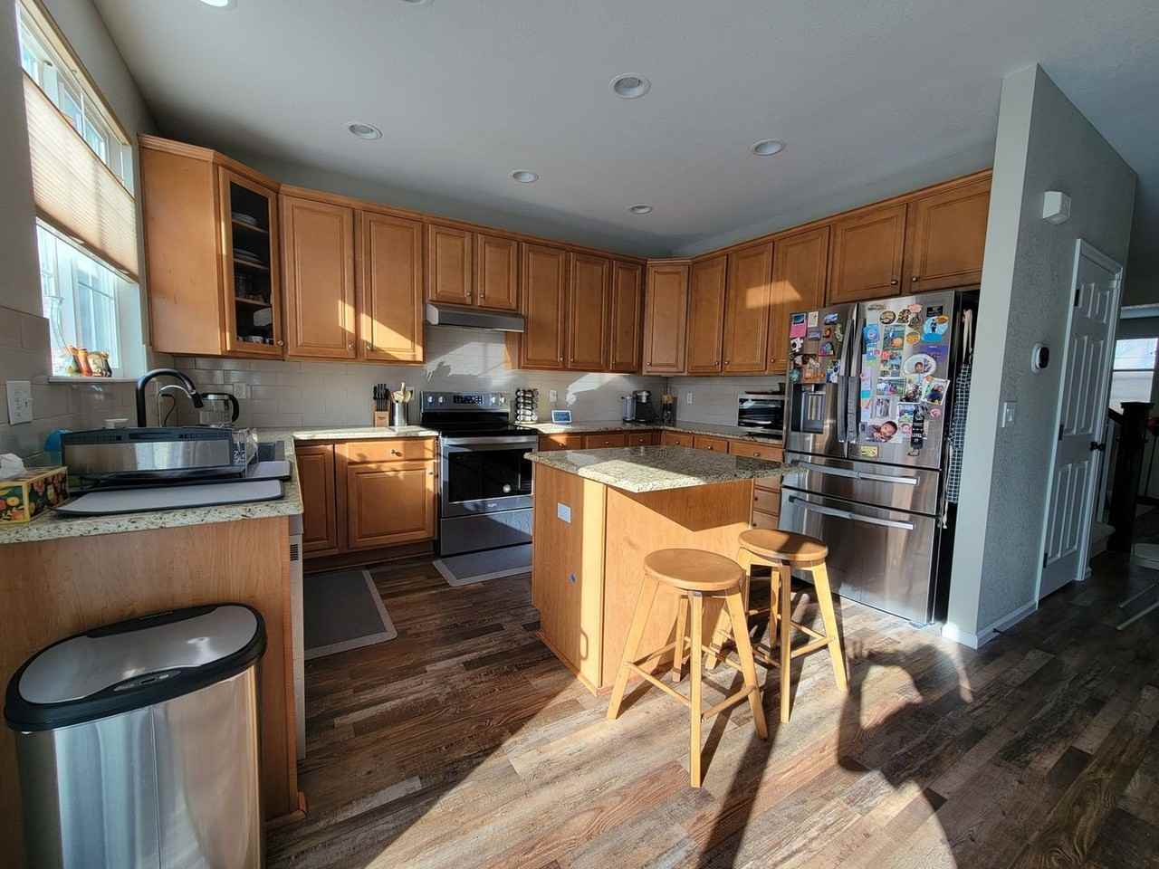11023 Meadowvale Cir - Photo 2 of 19