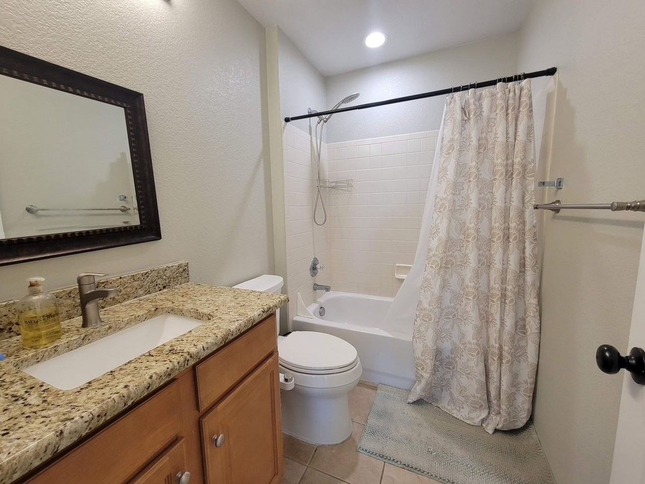 11023 Meadowvale Cir - Photo 5 of 19