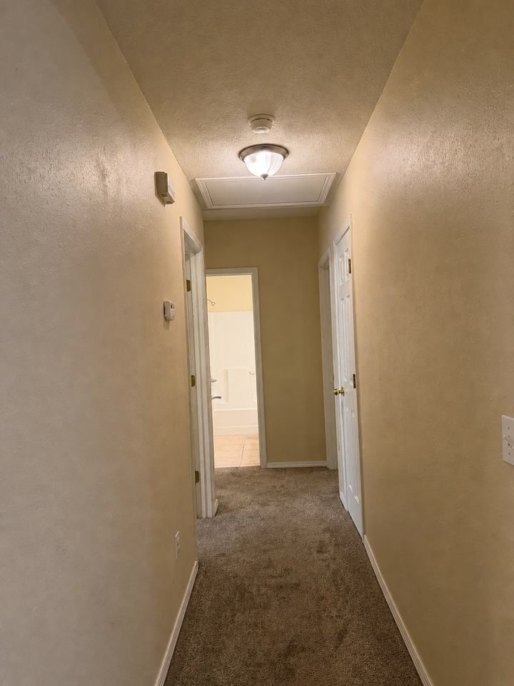 985 W Linwood Ave - Photo 5 of 14