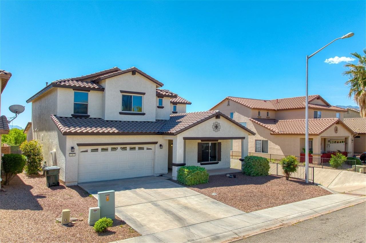 1387 Paso Robles Ave - Photo 2 of 39