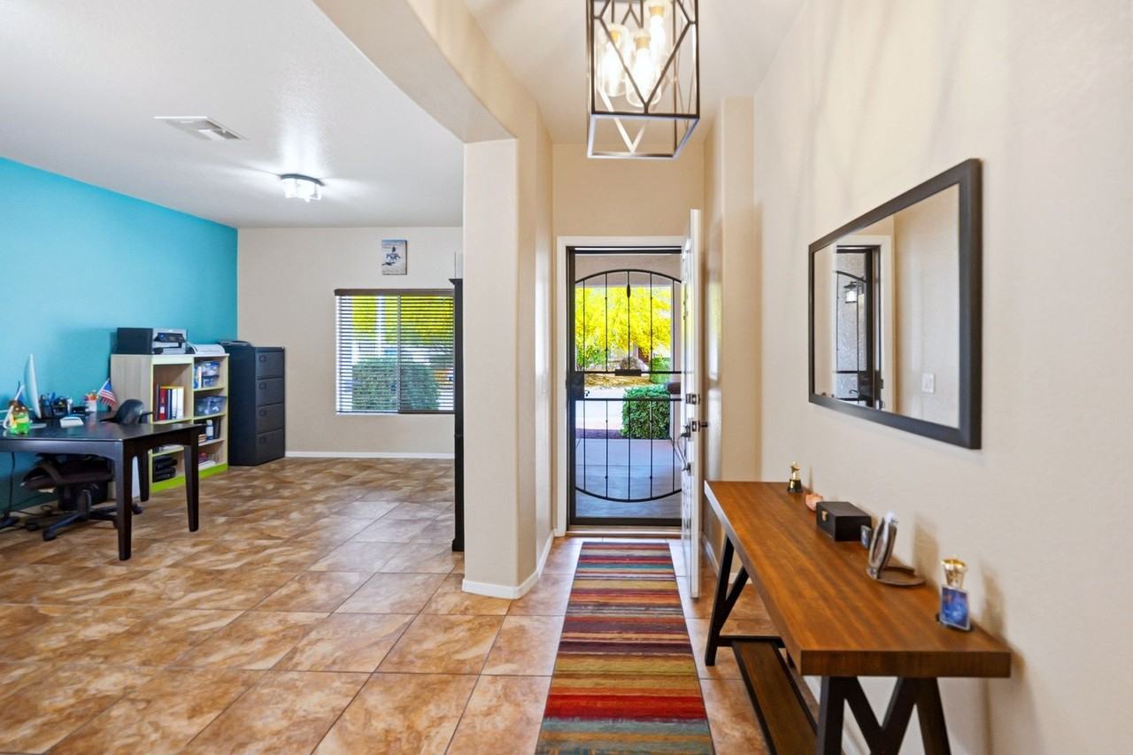 1387 Paso Robles Ave - Photo 4 of 39