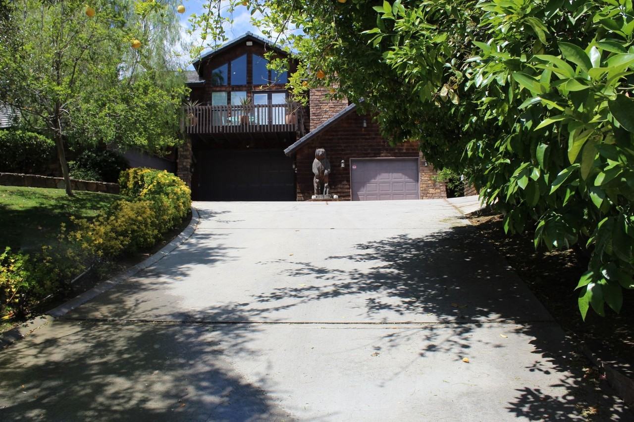 4301 Flintridge Dr - Photo 2 of 50