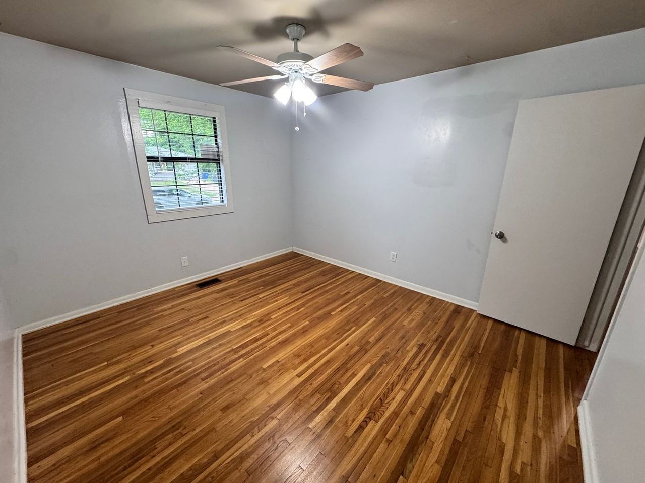5519 N Garrison Pl - Photo 7 of 11