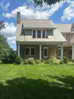 featured image of 2174 Arlington Ave