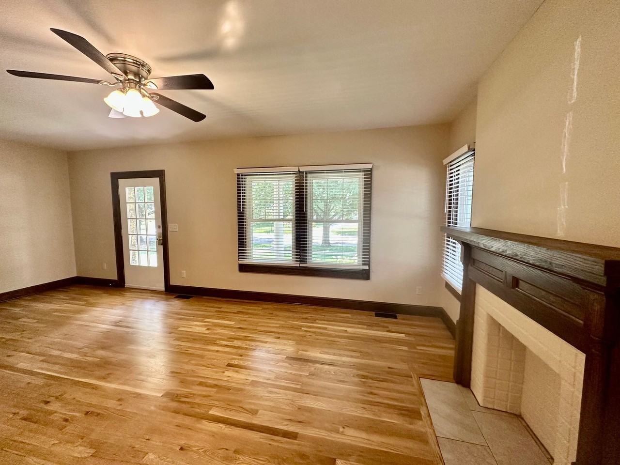2174 Arlington Ave - Photo 2 of 50