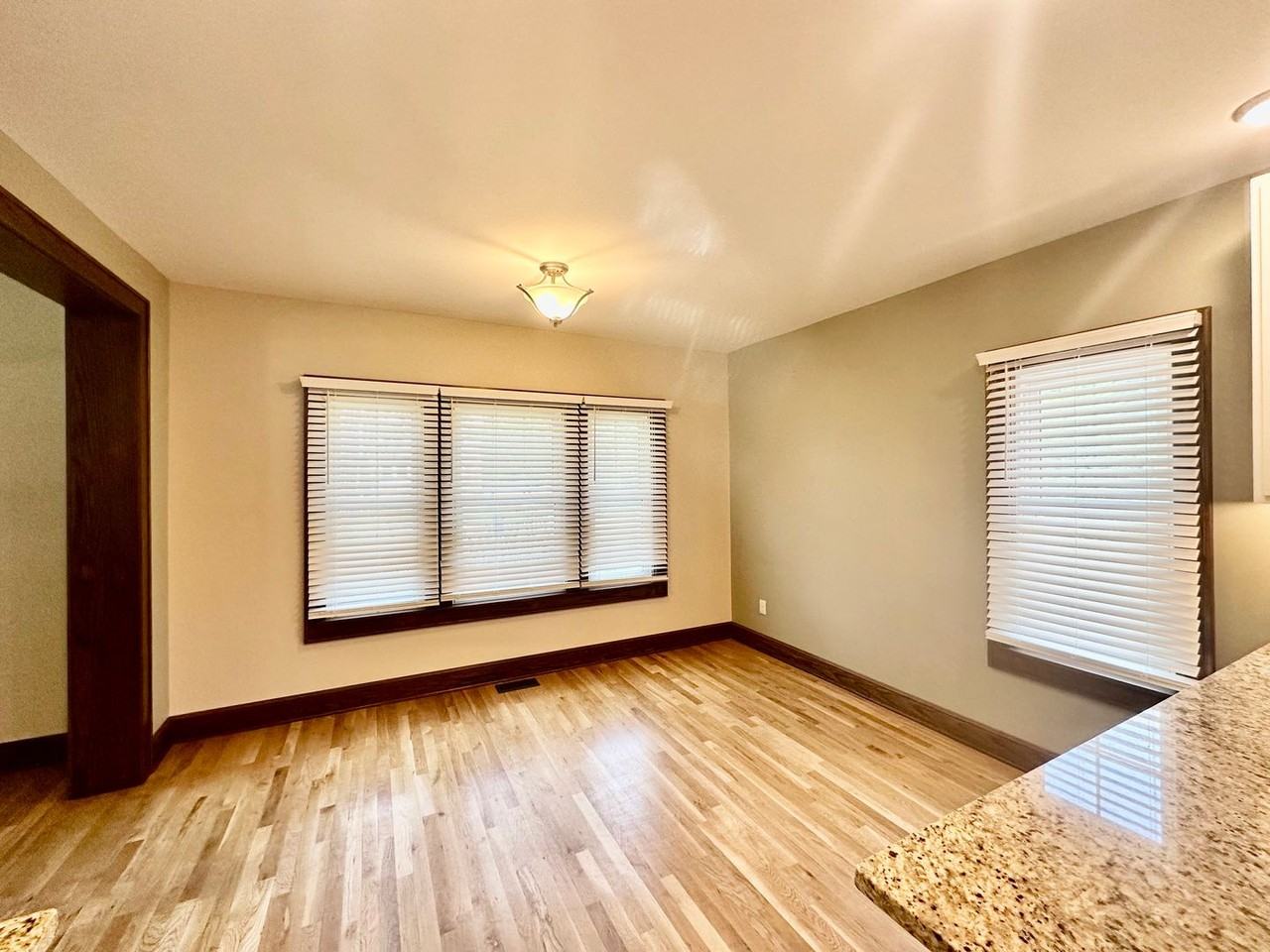 2174 Arlington Ave - Photo 5 of 50