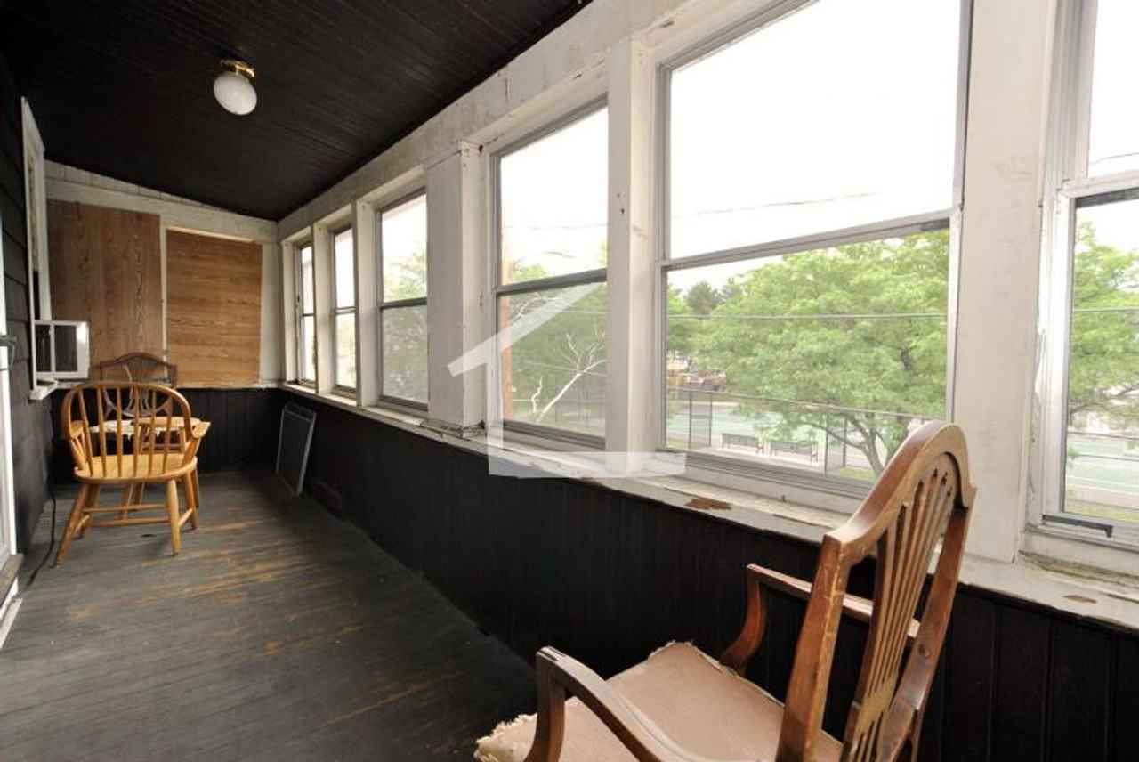 20 Lyne Rd - Photo 5 of 13