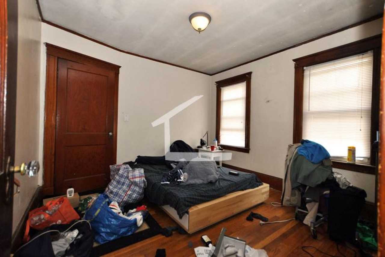 20 Lyne Rd - Photo 7 of 13