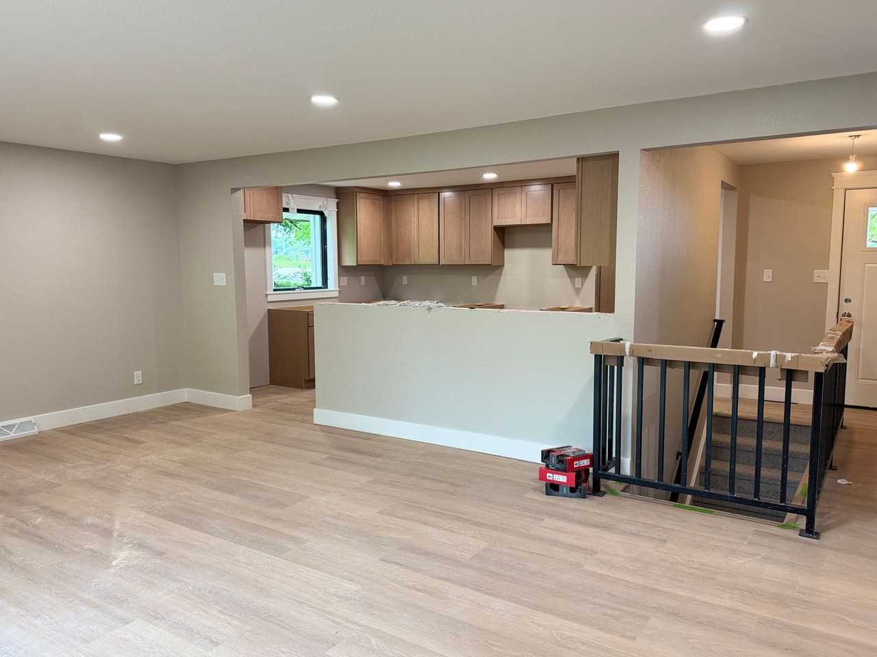 3033 Dickens Ave - Photo 3 of 17