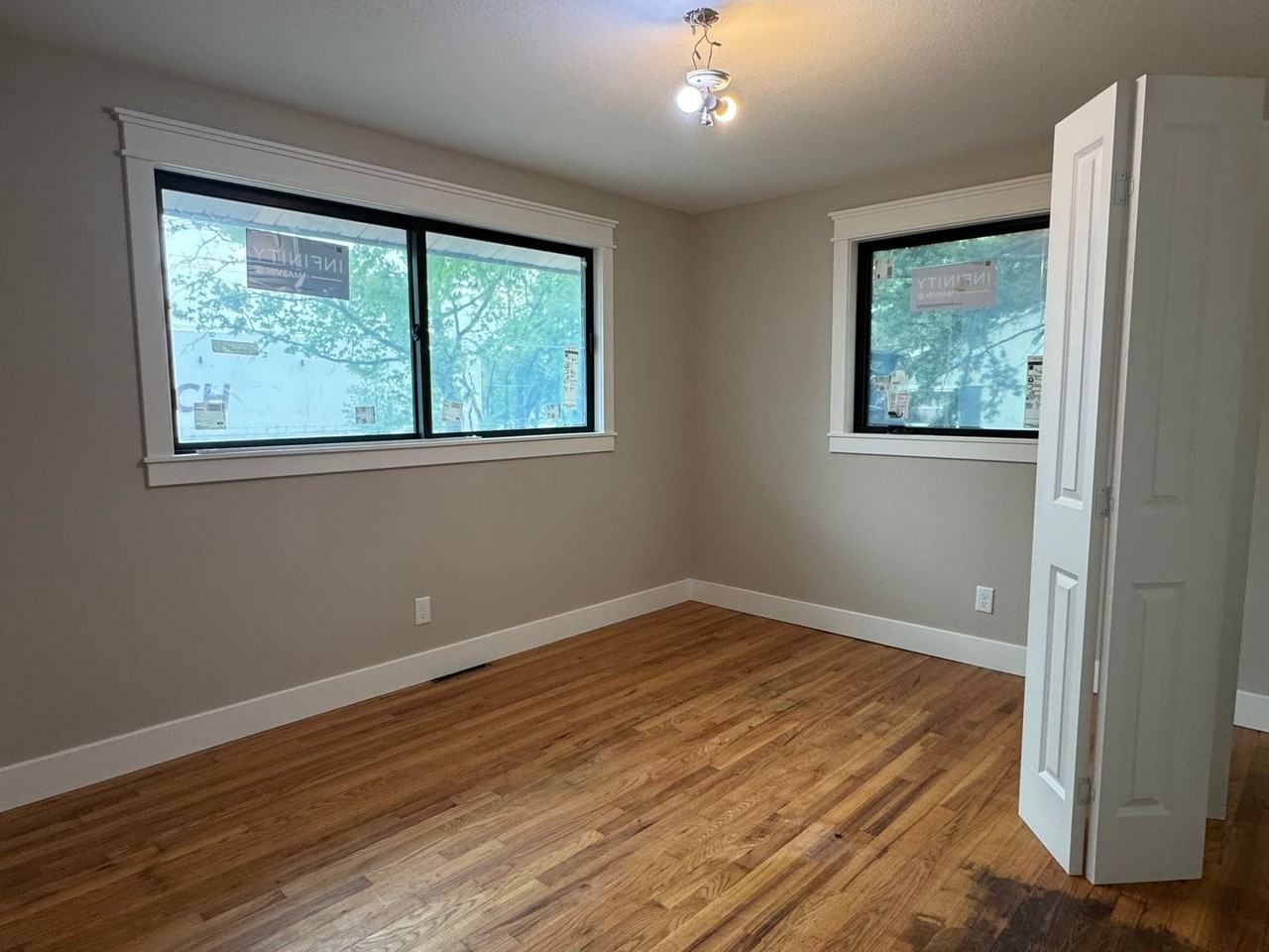 3033 Dickens Ave - Photo 7 of 17