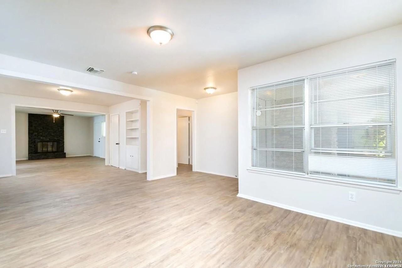 5915 Gabor Dr - Photo 4 of 20
