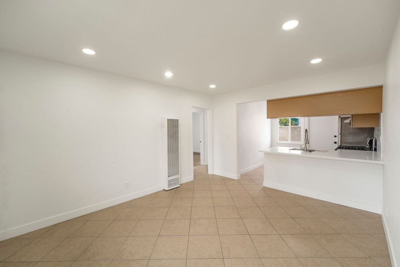 459 D St - Photo 7 of 22