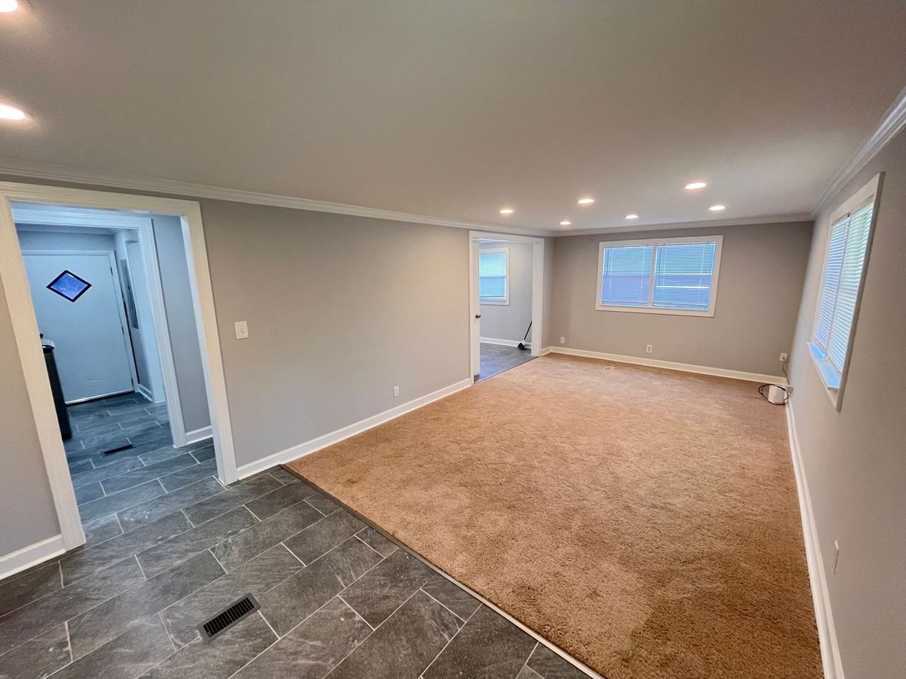 123 Miller Ln - Photo 3 of 26