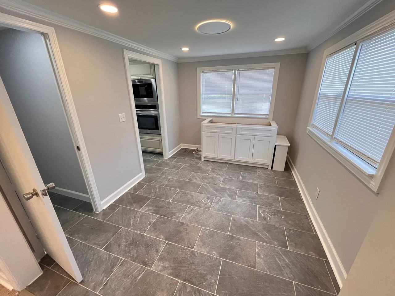 123 Miller Ln - Photo 5 of 26