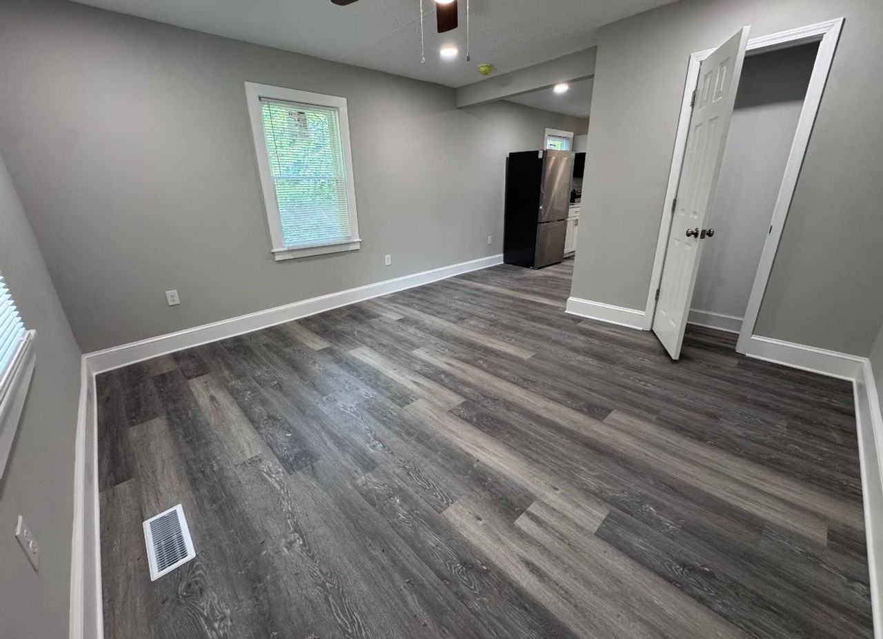 140 N Hunter St - Photo 5 of 7