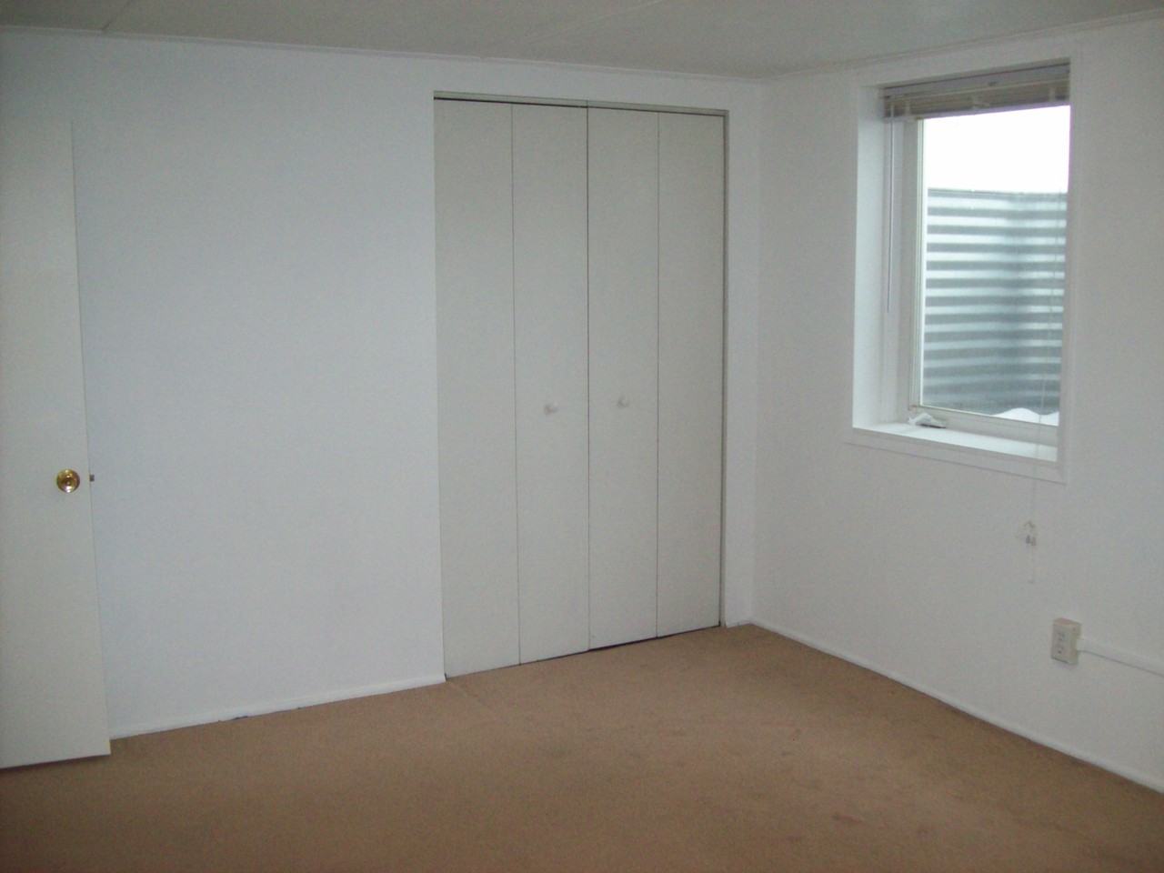 1111 13th St W - Photo 5 of 7