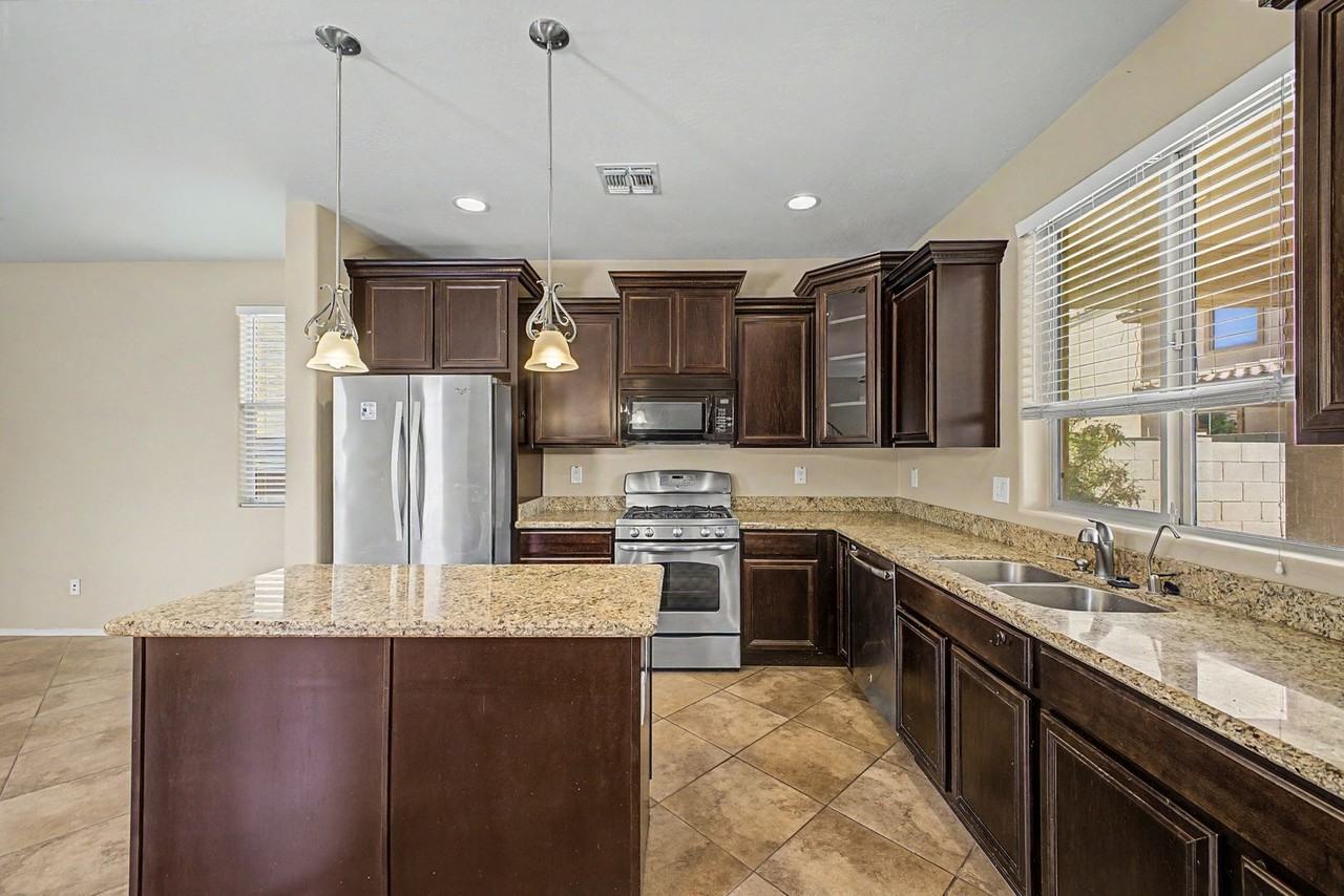 1773 W Homestead Dr - Photo 6 of 28
