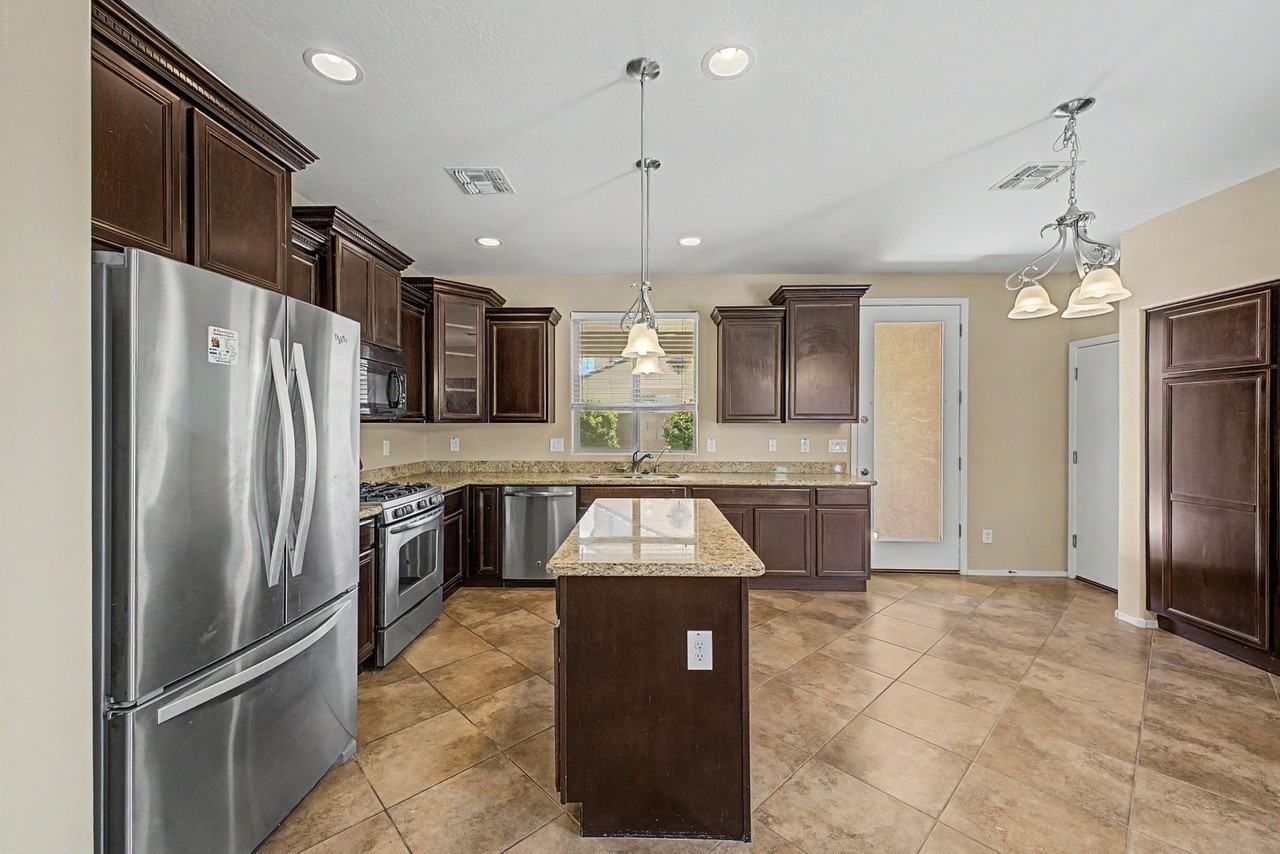 1773 W Homestead Dr - Photo 7 of 28