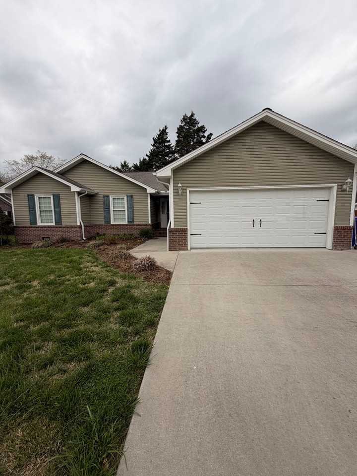 711 Marlin Ln - Photo 4 of 37