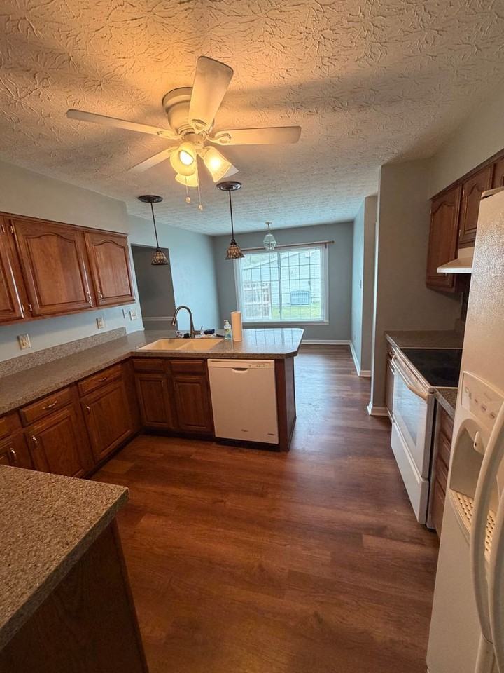711 Marlin Ln - Photo 7 of 37