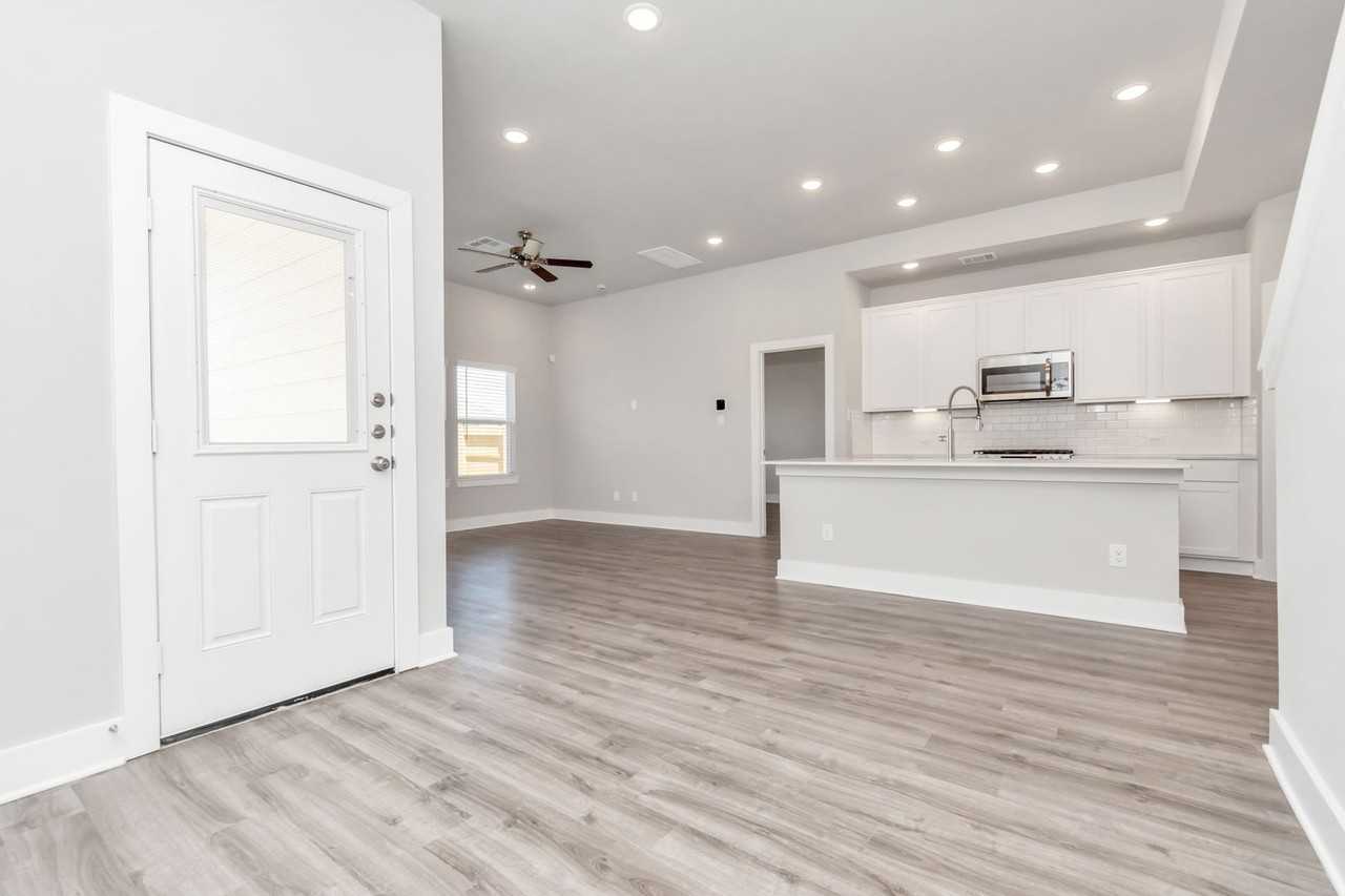 21038 Treasure Gate Ln - Photo 6 of 32