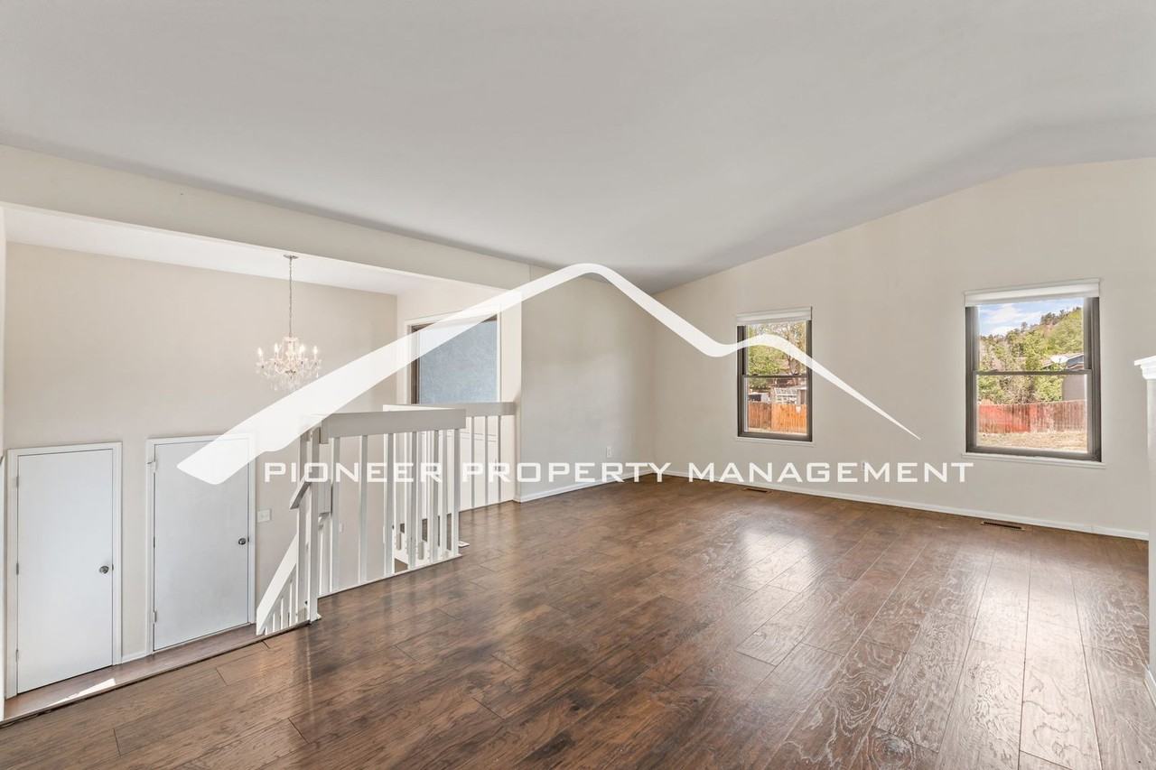1777 Big Horn Trl - Photo 5 of 26