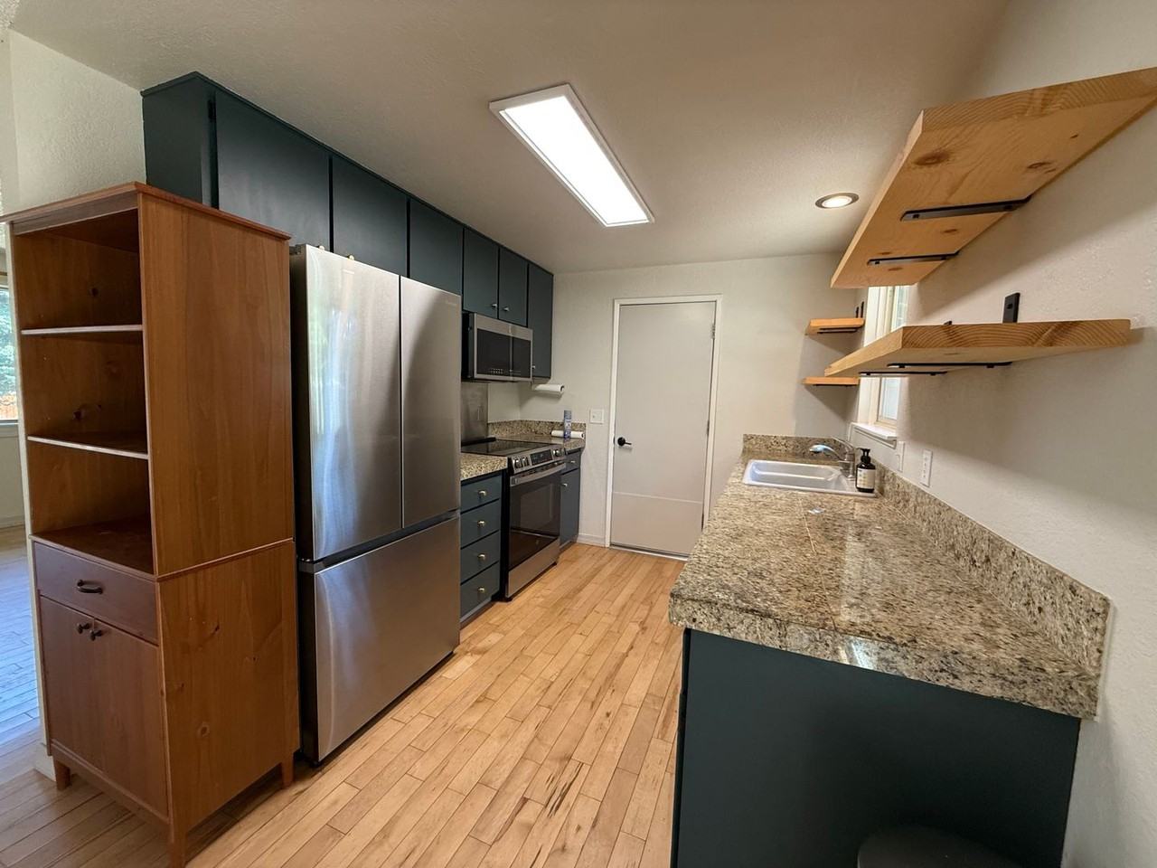 903 Se Morton Ct - Photo 6 of 21