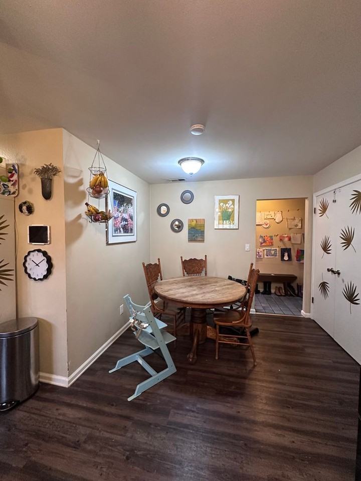 1506 Manzanita Ln - Photo 4 of 31