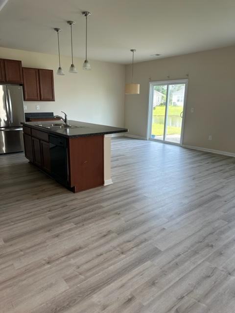 812 Hayes Point Cir - Photo 7 of 20