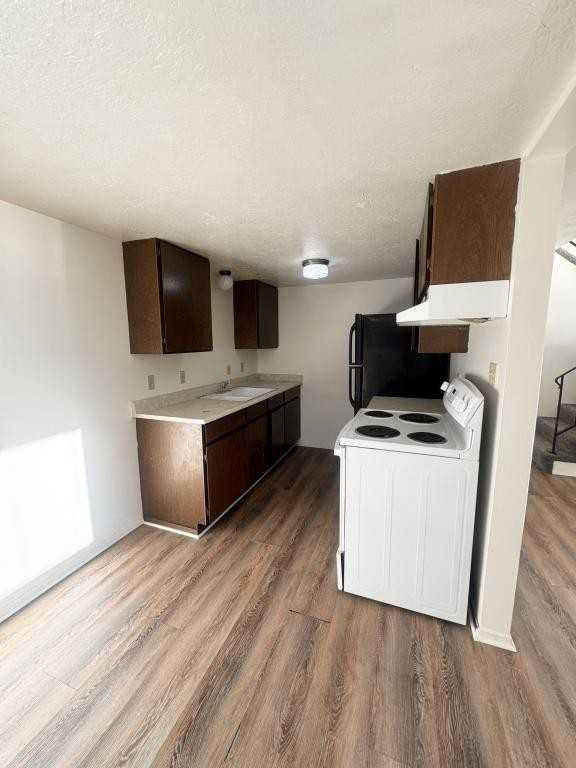 800 E 100 S Apt 4 - Photo 5 of 10