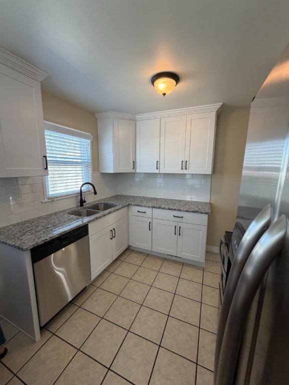 721 Robins Ave - Photo 5 of 21