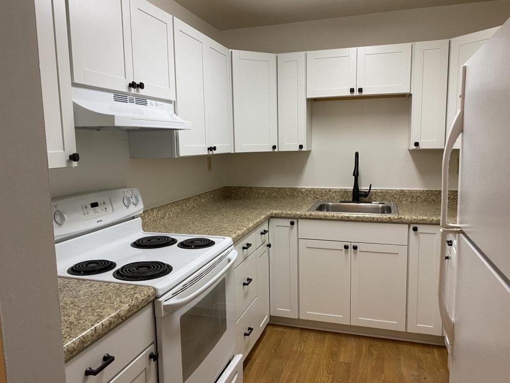 960 Life Dr - Photo 5 of 10