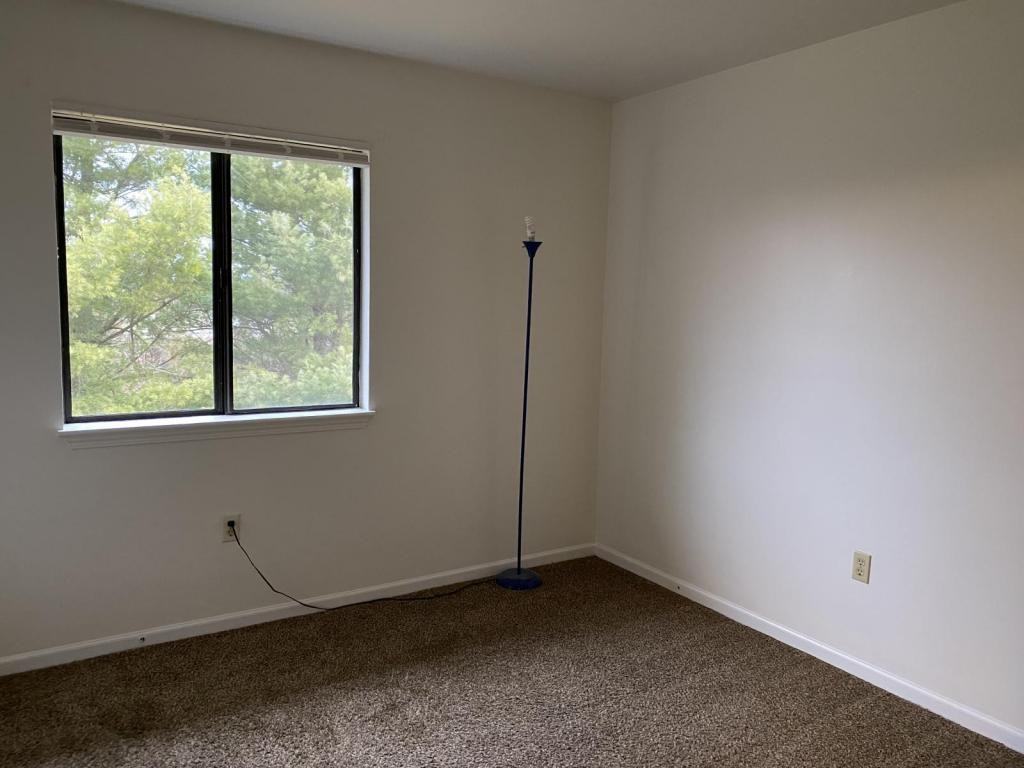 960 Life Dr - Photo 7 of 10
